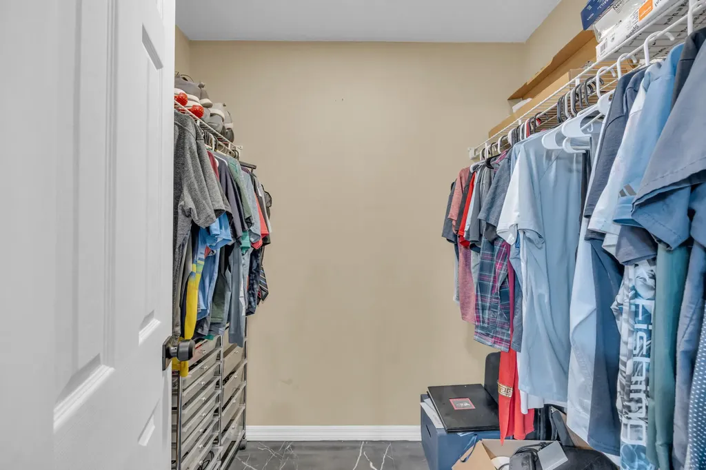 2566 12th Square SW Vero Beach FL 32968