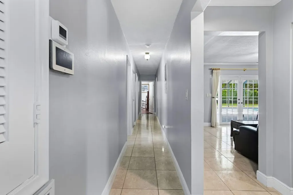 7381 SW 9th Street Plantation FL 33317