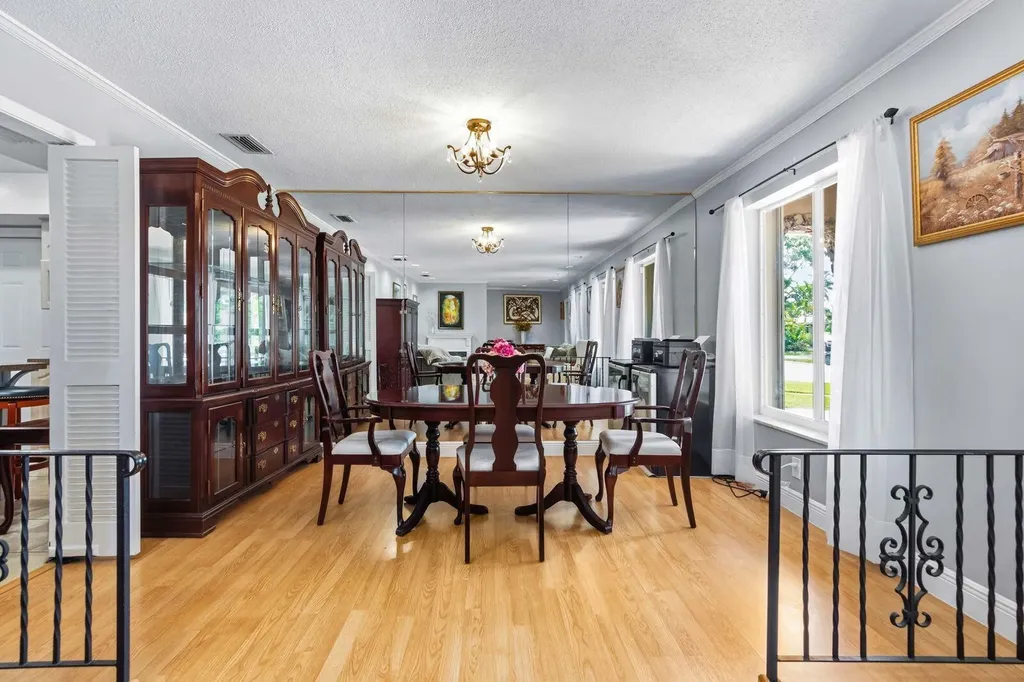 7381 SW 9th Street Plantation FL 33317