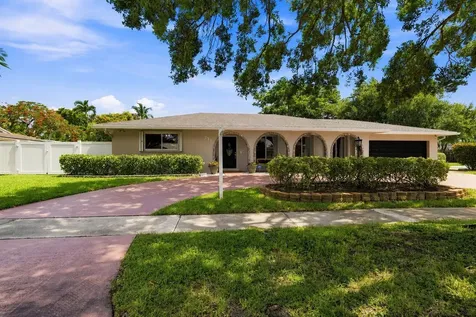 7381 SW 9th Street Plantation FL 33317