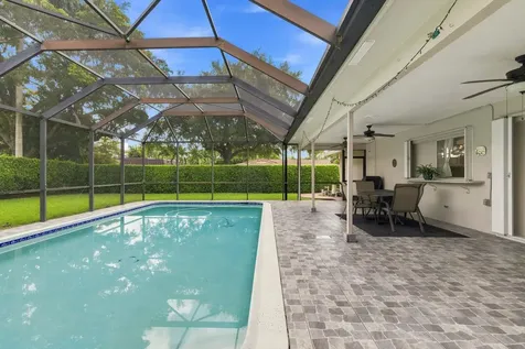 7381 SW 9th Street Plantation FL 33317