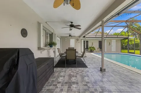7381 SW 9th Street Plantation FL 33317