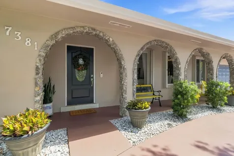 7381 SW 9th Street Plantation FL 33317