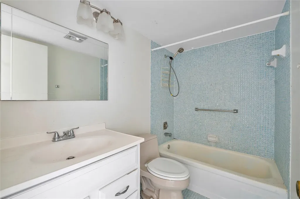 358 Dorset I Boca Raton FL 33434