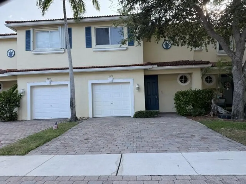 3075 N Evergreen Circle Boynton Beach FL 33426