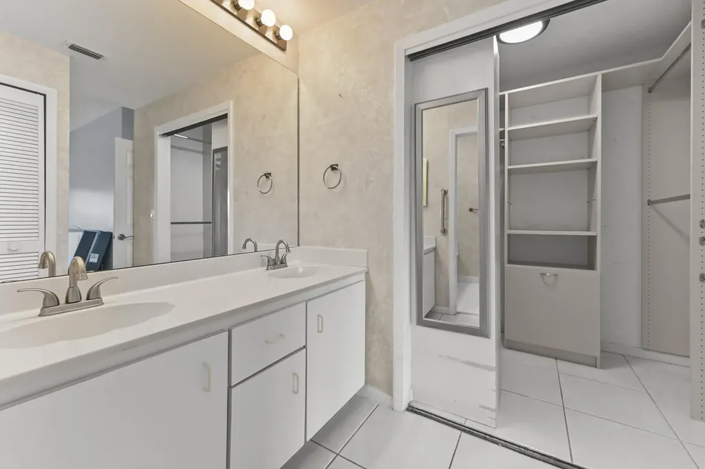5965 Parkwalk Drive Boynton Beach FL 33472