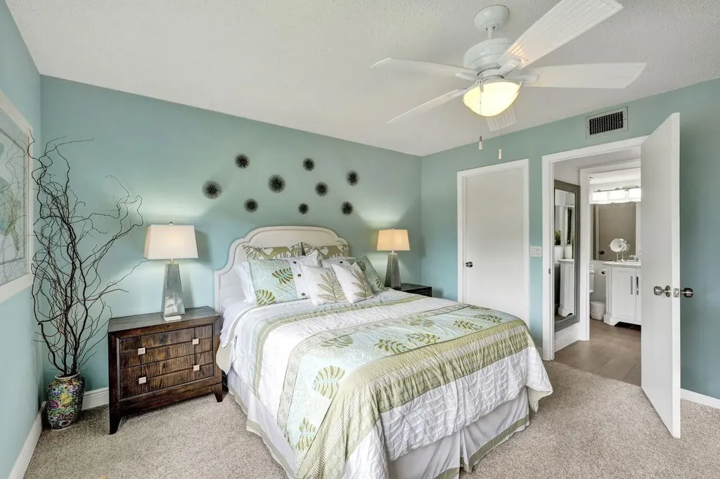 429 Pine Glen Lane Greenacres FL 33463