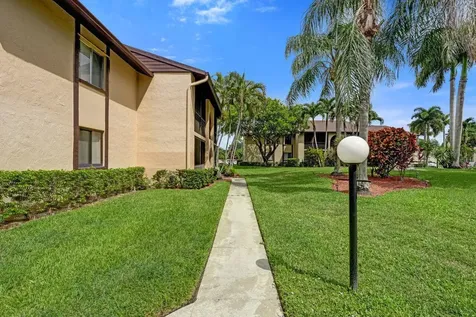 429 Pine Glen Lane Greenacres FL 33463