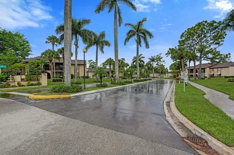 429 Pine Glen Lane Greenacres FL 33463