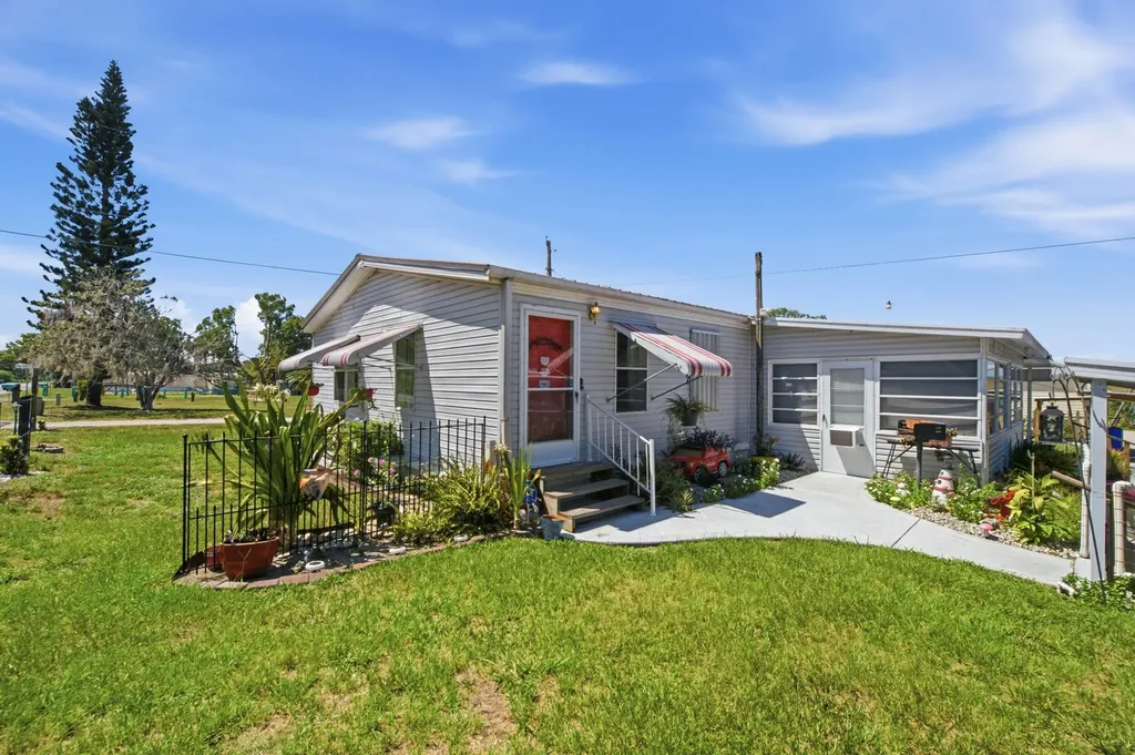 7943 SE 97th Court Okeechobee FL 34974