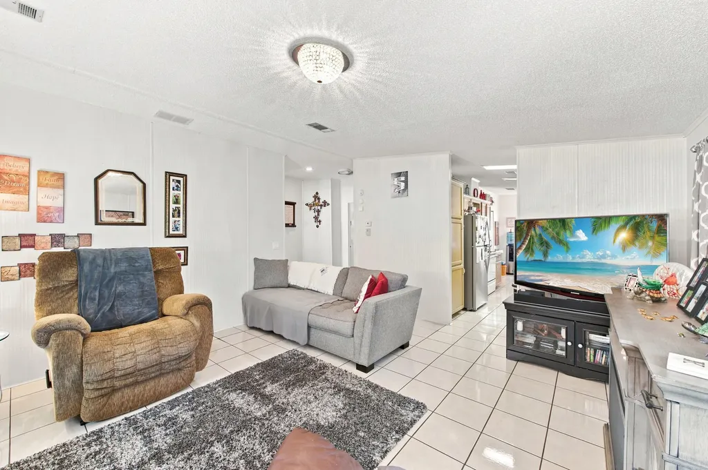 7943 SE 97th Court Okeechobee FL 34974
