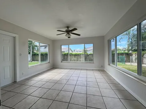 924 SE 8th Court Deerfield Beach FL 33441