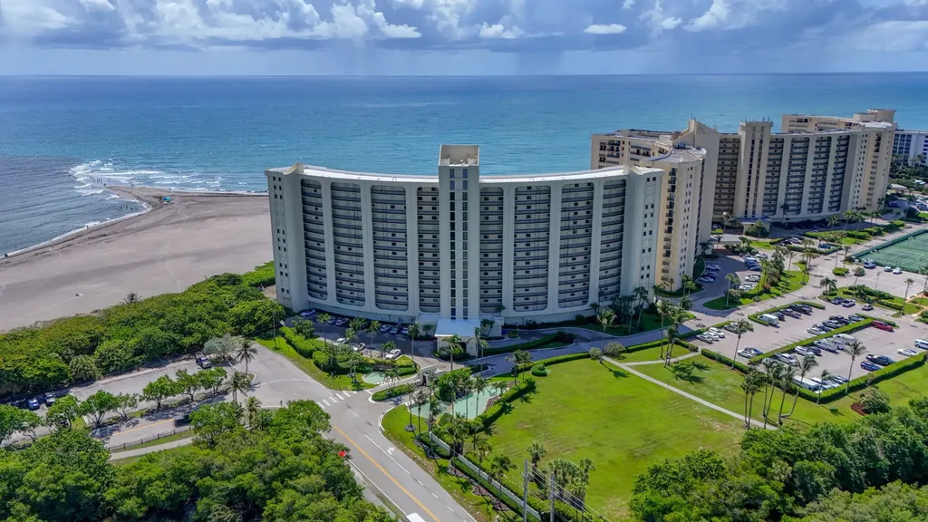 400 Ocean Trail Way Jupiter FL 33477