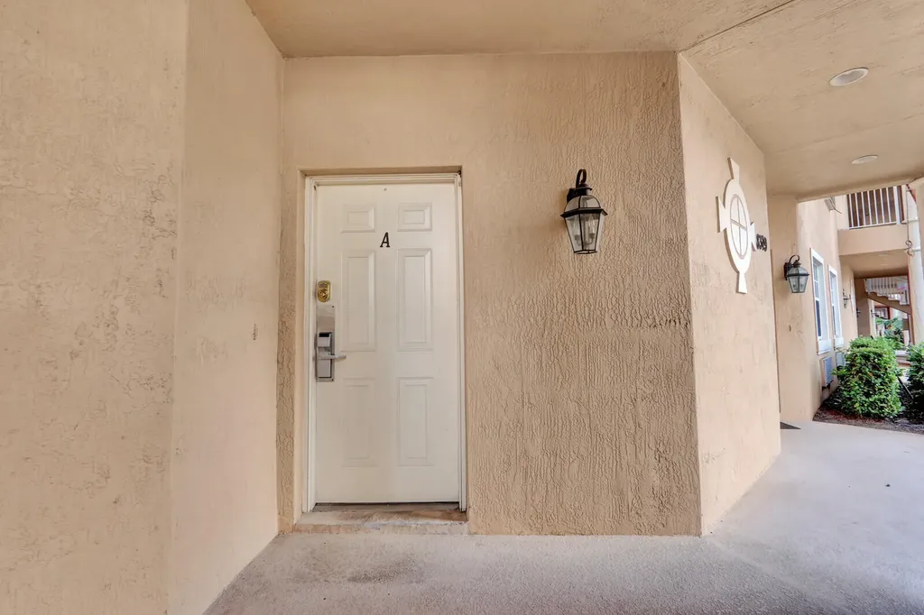 8319 Mulligan Circle Port St Lucie FL 34986