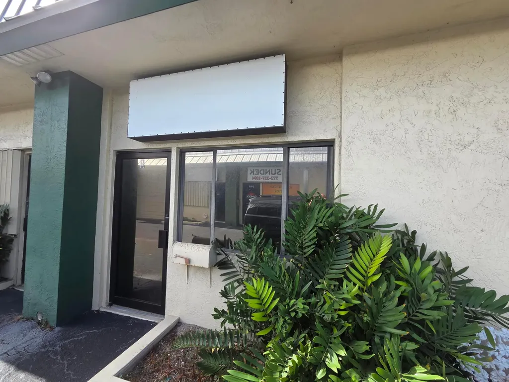 1463 SE Village Green Drive Port St Lucie FL