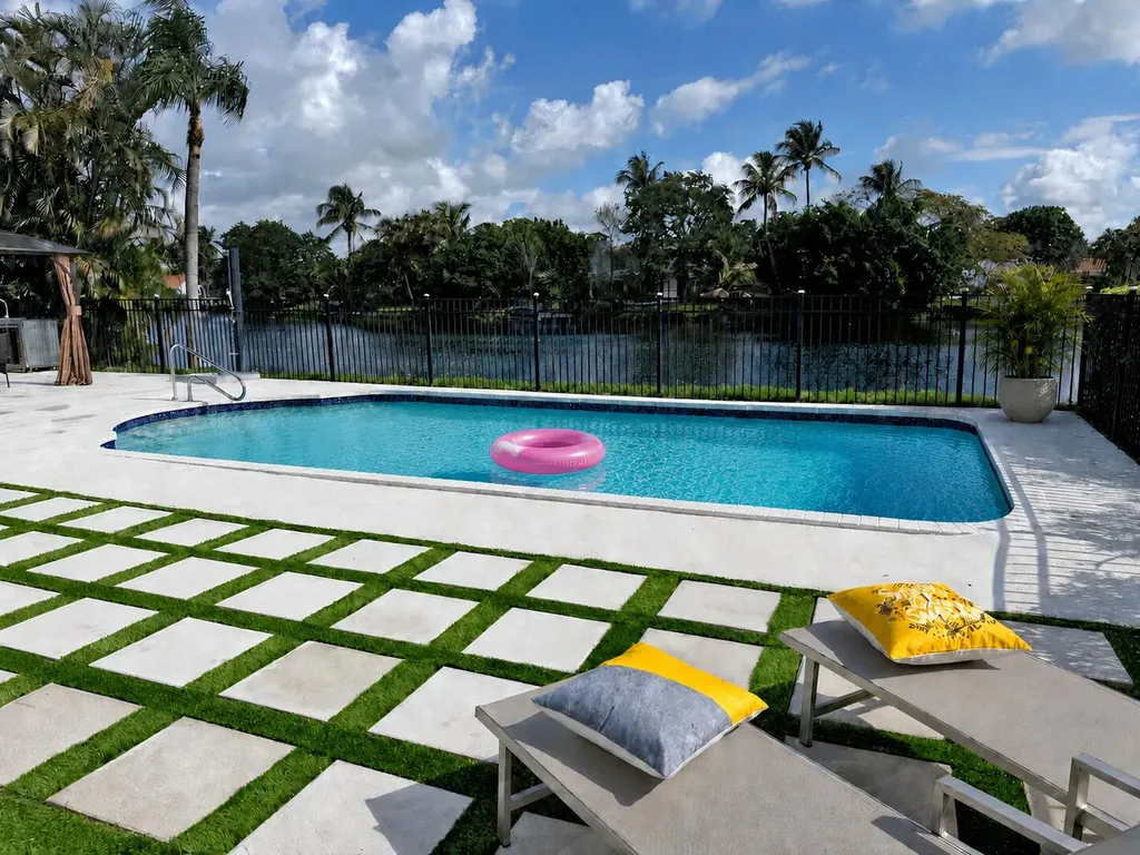 12725 Kingsway Road Wellington FL 33414