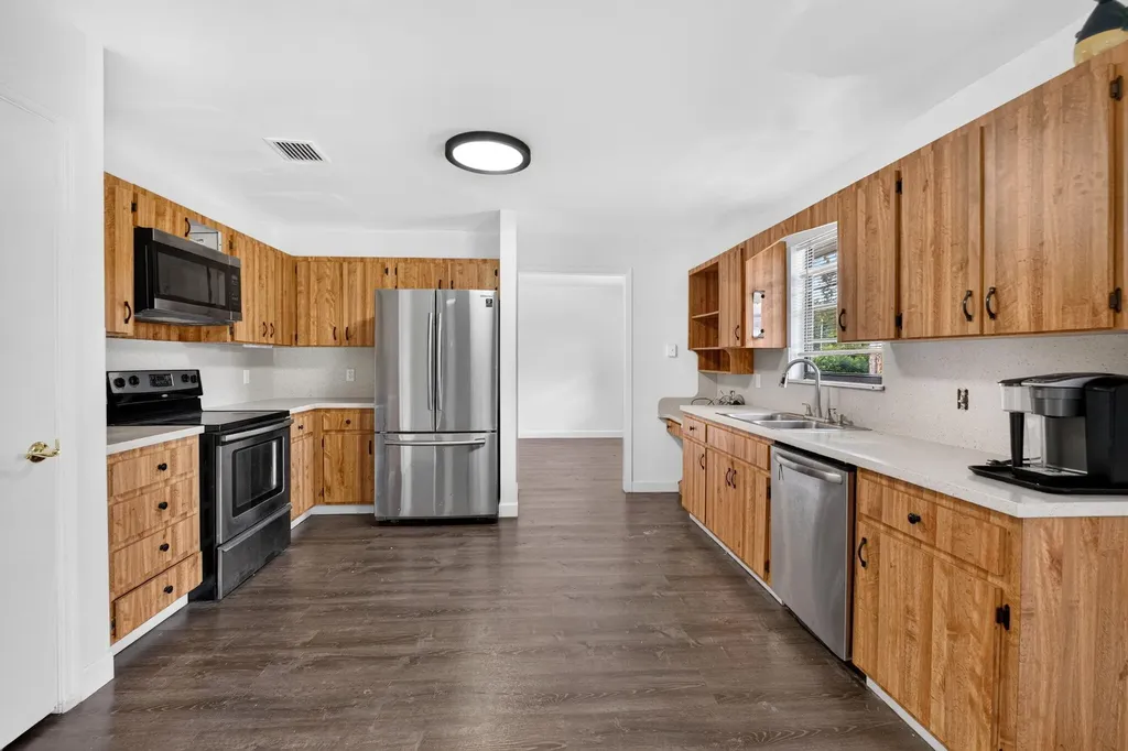 5989 Coconut Boulevard The Acreage FL 33411