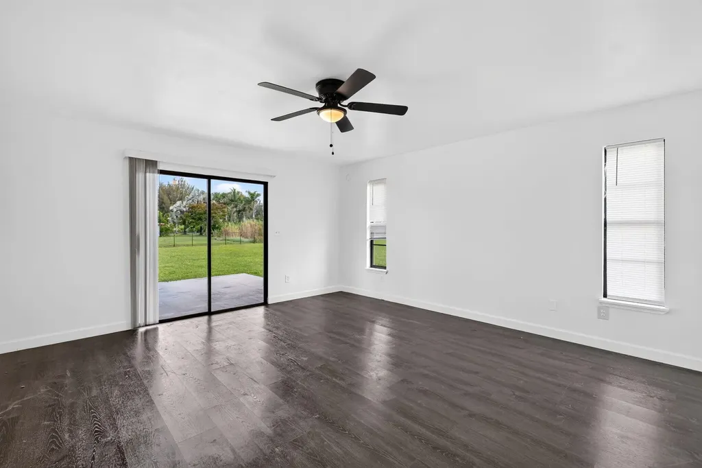 5989 Coconut Boulevard The Acreage FL 33411