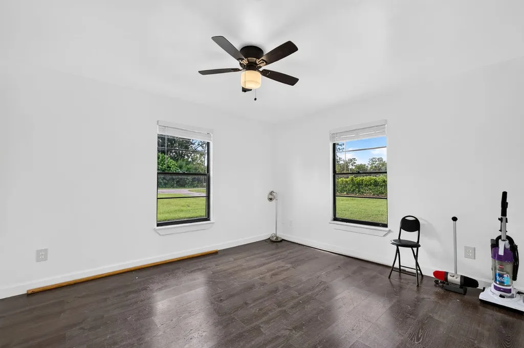 5989 Coconut Boulevard The Acreage FL 33411