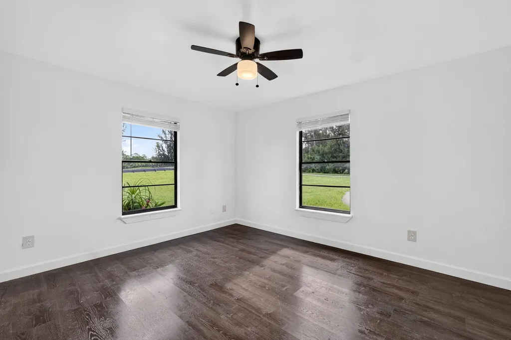 5989 Coconut Boulevard The Acreage FL 33411