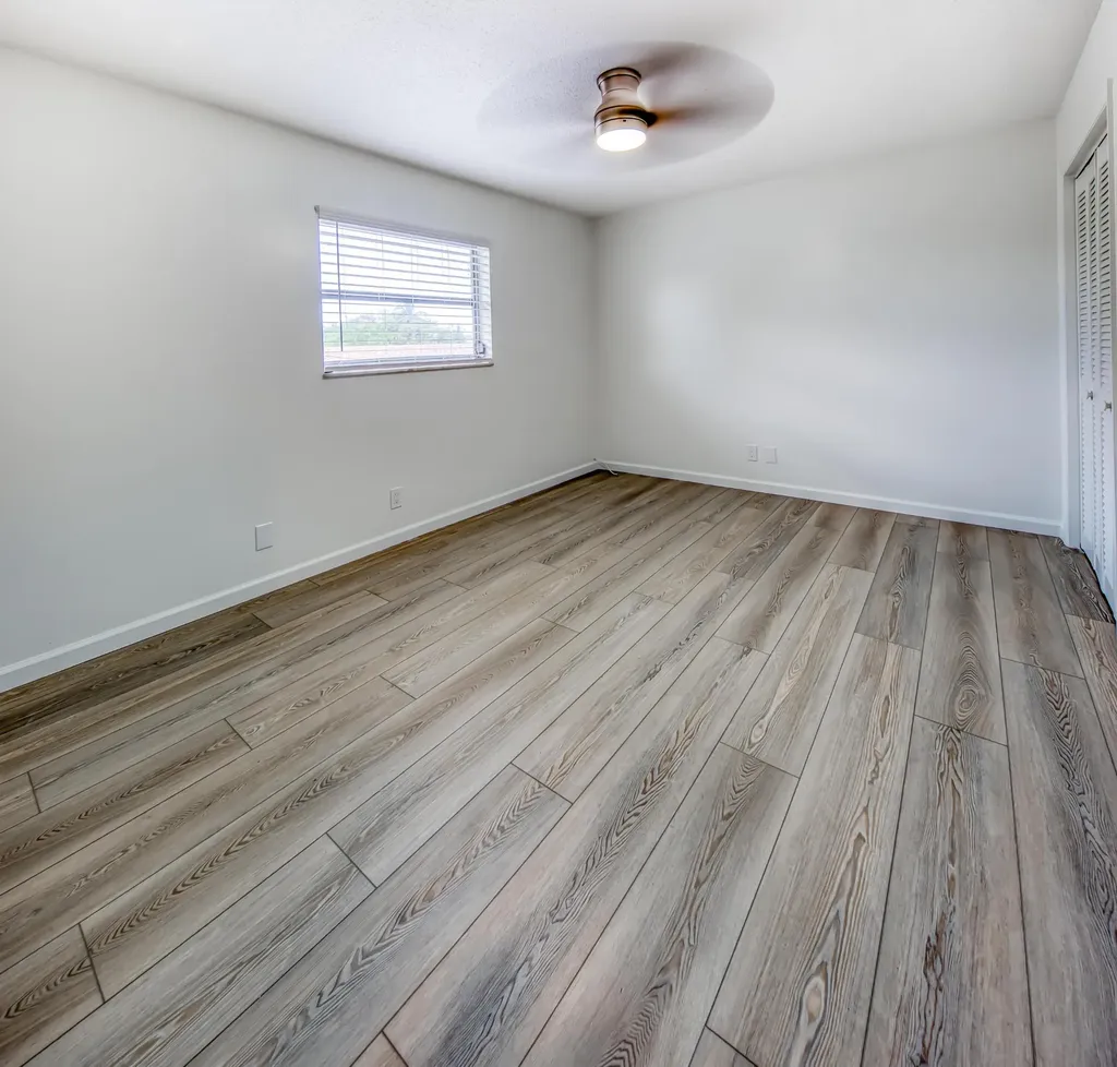 411 S M Street Lake Worth Beach FL 33460