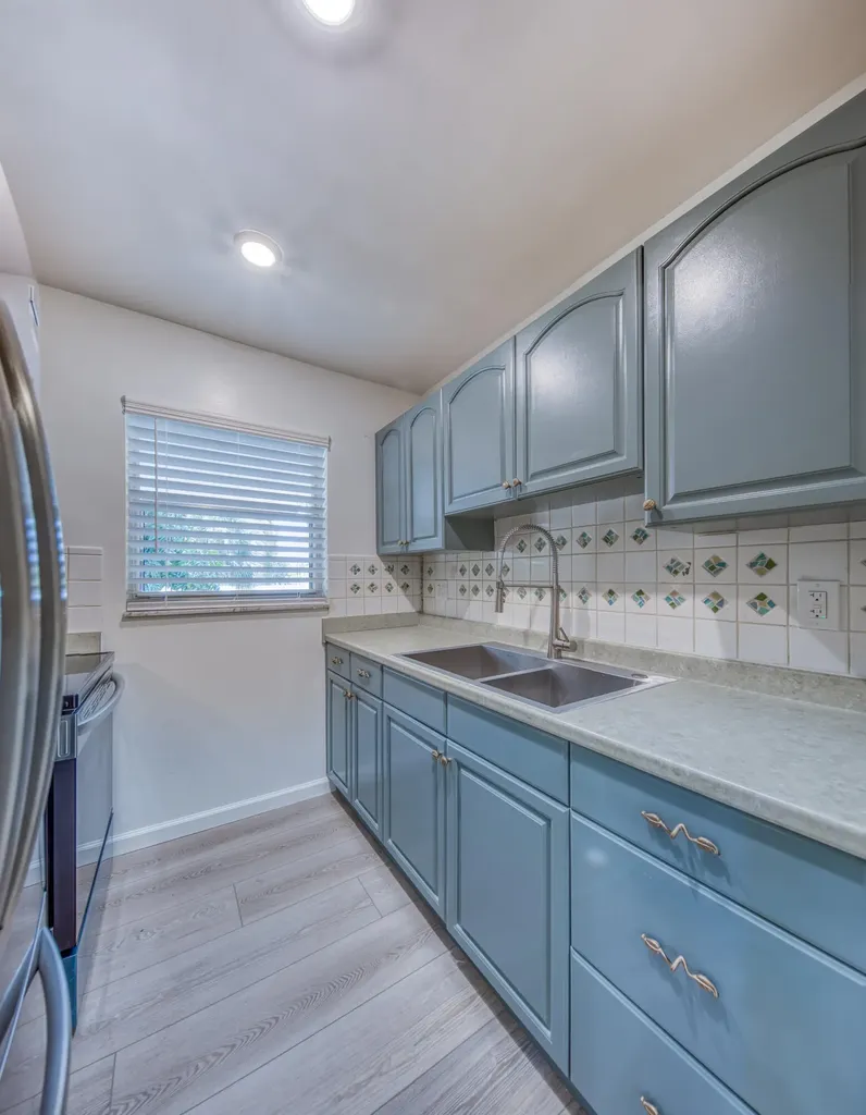 411 S M Street Lake Worth Beach FL 33460
