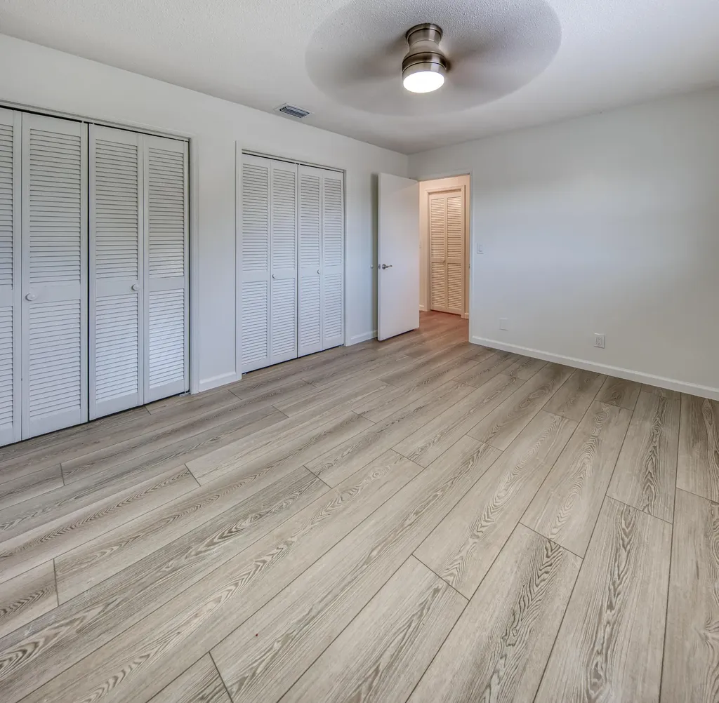 411 S M Street Lake Worth Beach FL 33460