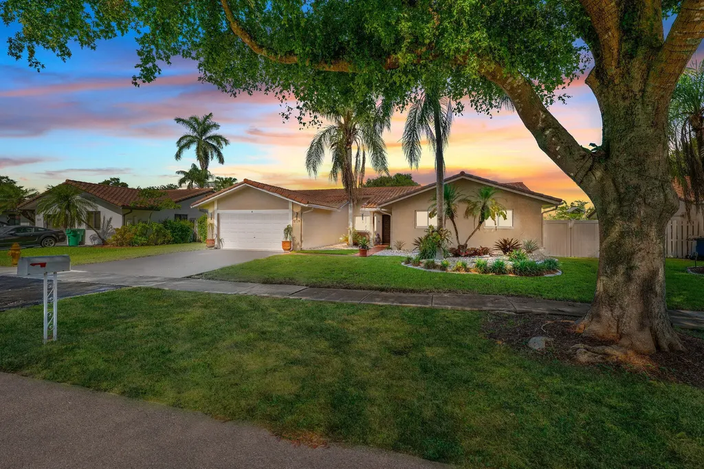 5569 SW 112th Terrace Cooper City FL 33330