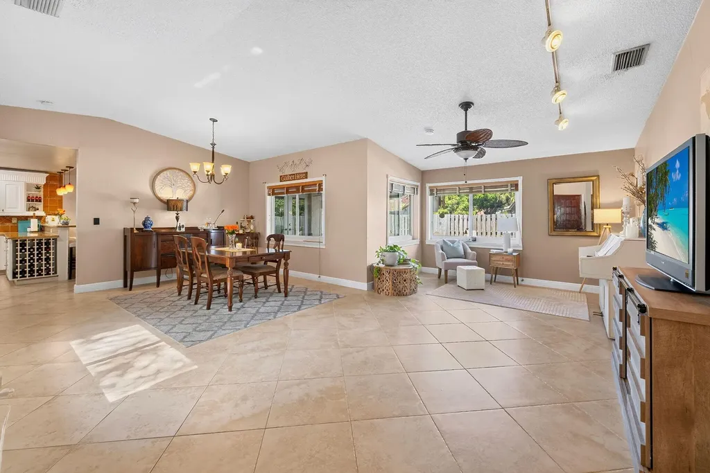 5569 SW 112th Terrace Cooper City FL 33330