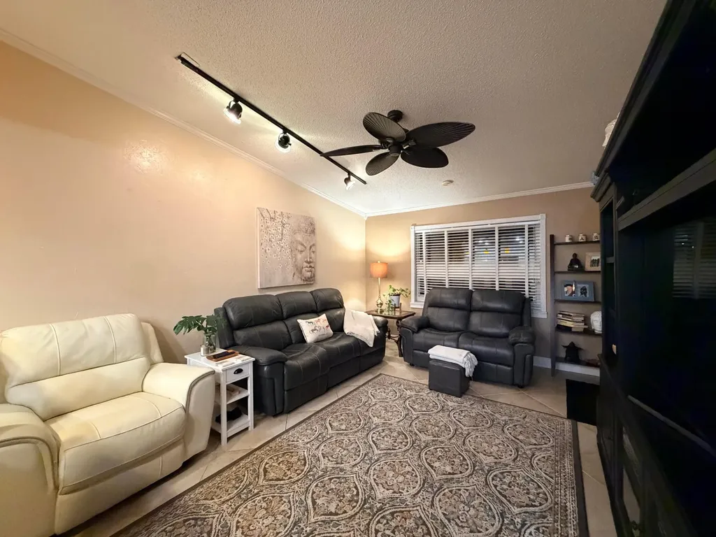5569 SW 112th Terrace Cooper City FL 33330