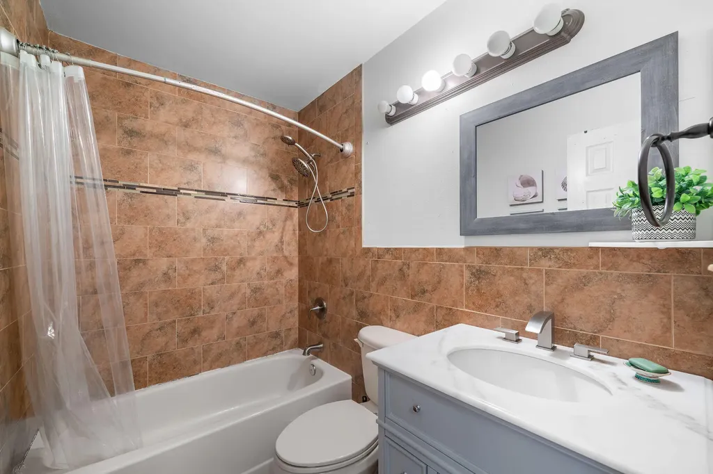 5569 SW 112th Terrace Cooper City FL 33330