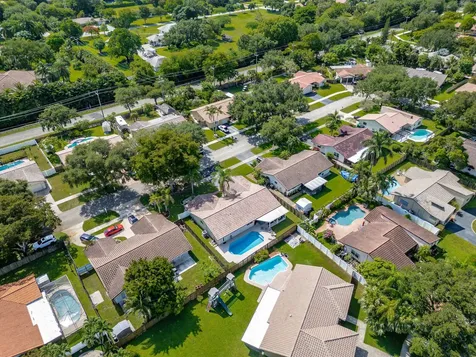 5569 SW 112th Terrace Cooper City FL 33330