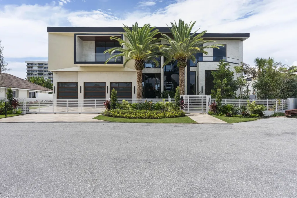 2600 NE 24th Street Lighthouse Point FL 33064