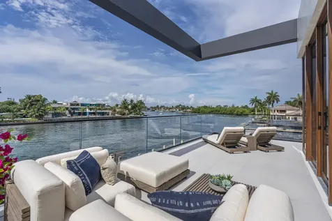 2600 NE 24th Street Lighthouse Point FL 33064