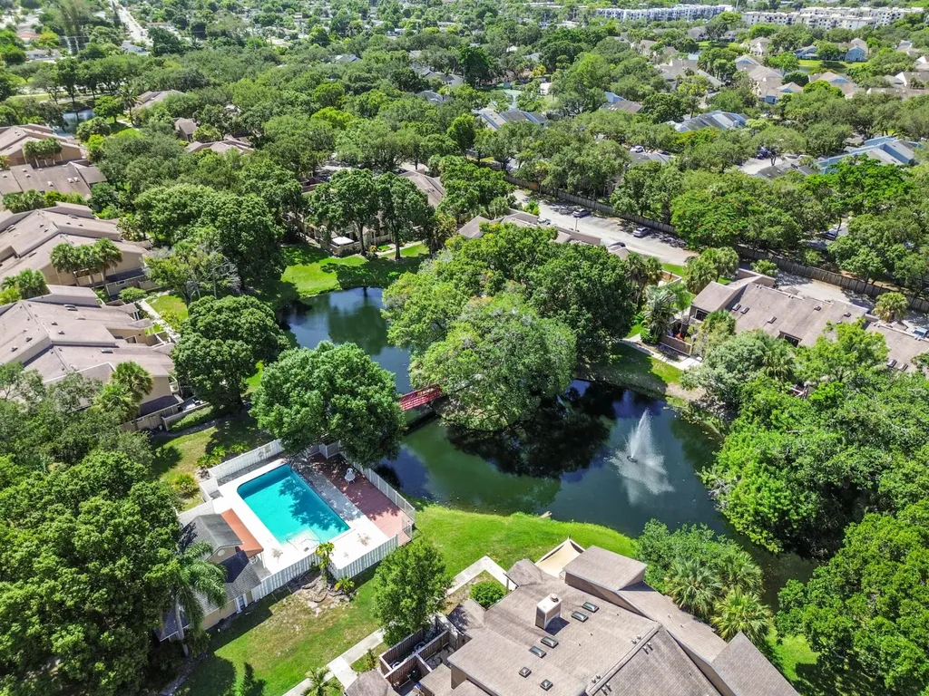 7184 Sportsmans Drive North Lauderdale FL 33068