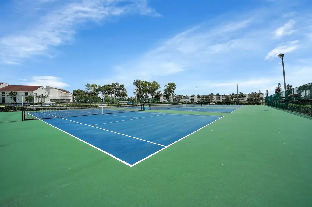 68 Fanshaw B Boca Raton FL 33434