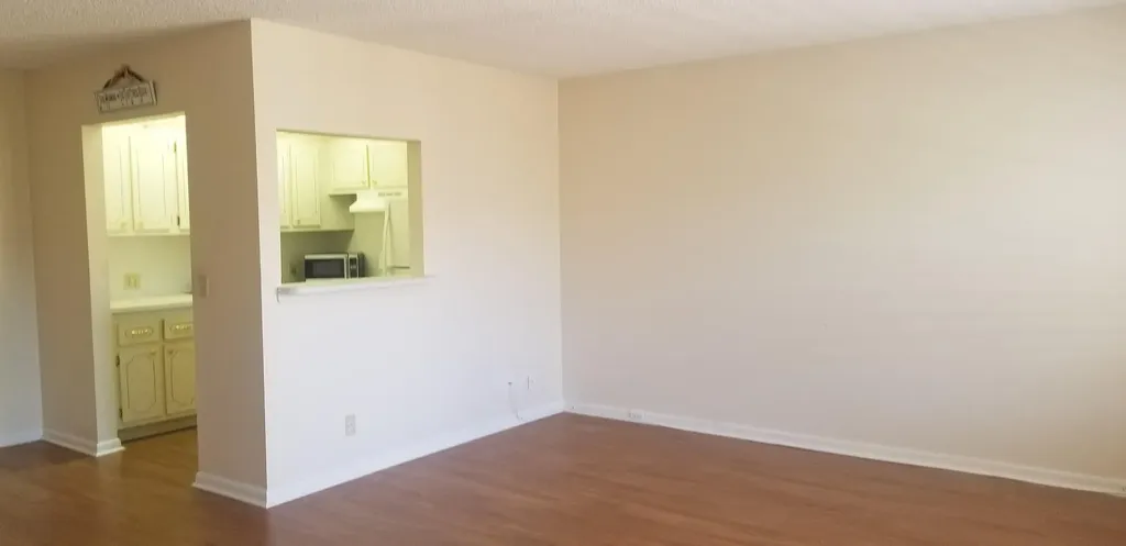 68 Fanshaw B Boca Raton FL 33434