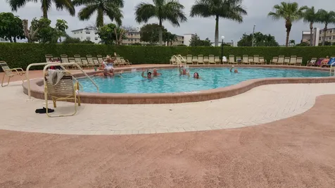 68 Fanshaw B Boca Raton FL 33434