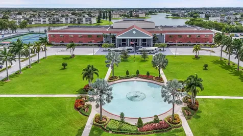 68 Fanshaw B Boca Raton FL 33434