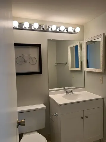 68 Fanshaw B Boca Raton FL 33434