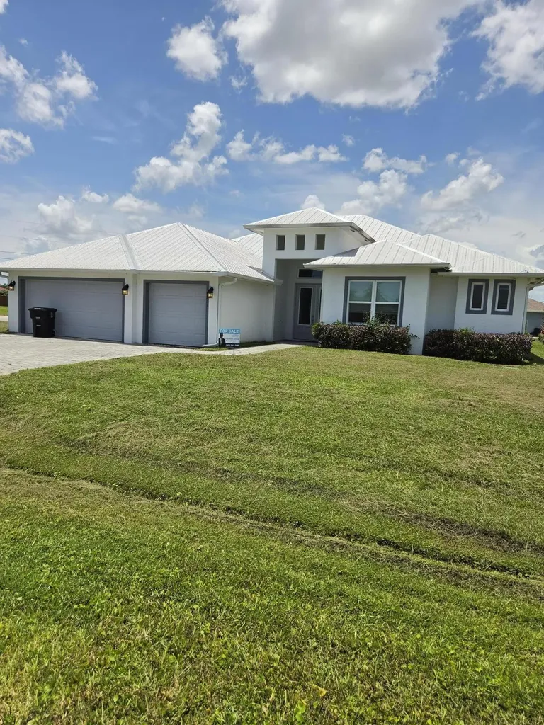 5231 NW Iredell Street Port St Lucie FL 34986