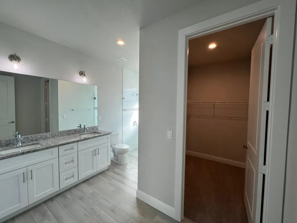 5231 NW Iredell Street Port St Lucie FL 34986
