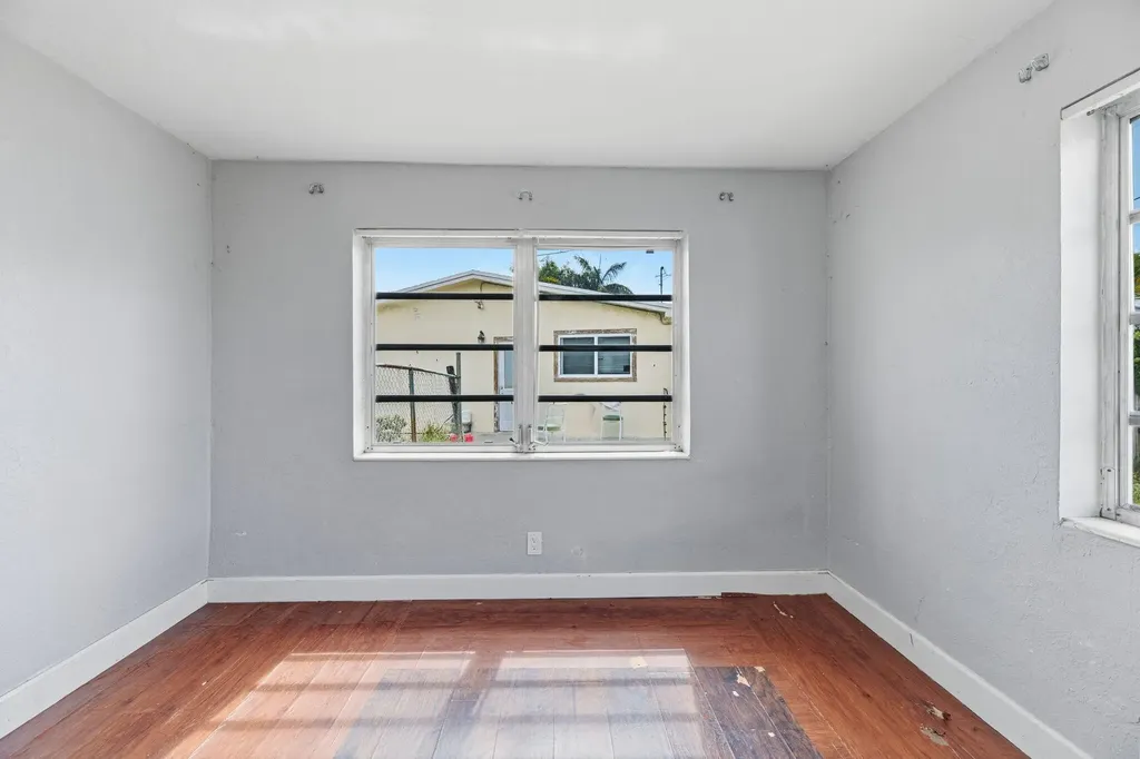 1640 NE 32nd Place Pompano Beach FL 33064