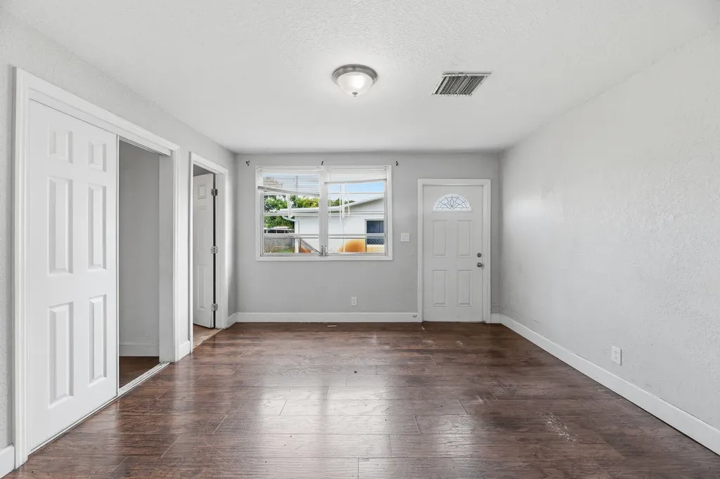 1640 NE 32nd Place Pompano Beach FL 33064