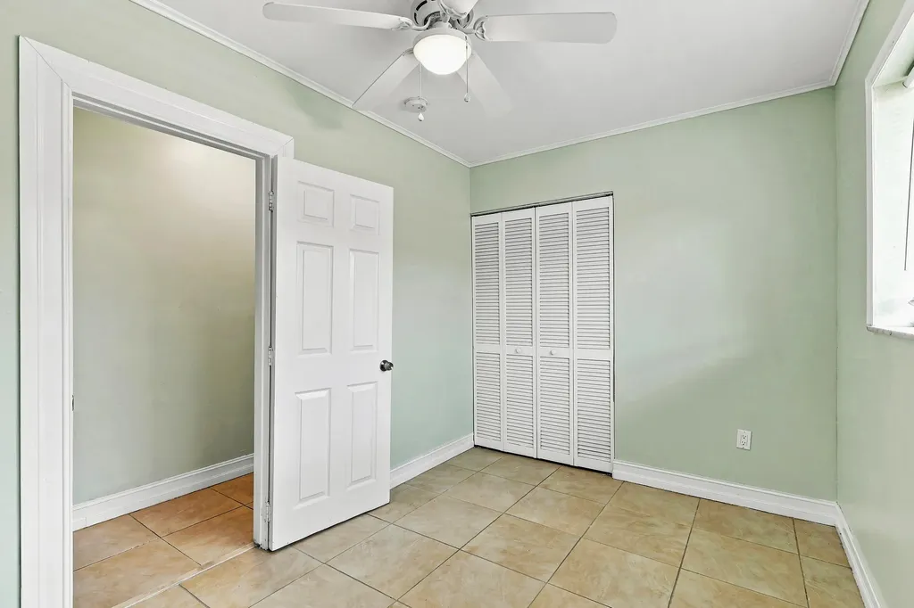 314 S F Street Lake Worth Beach FL 33460