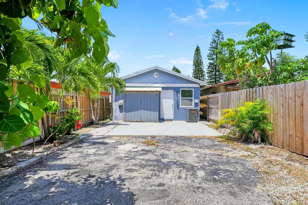 314 S F Street Lake Worth Beach FL 33460