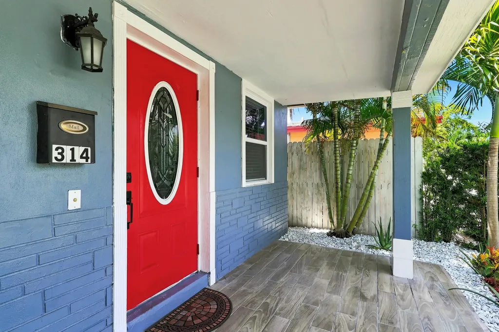 314 S F Street Lake Worth Beach FL 33460