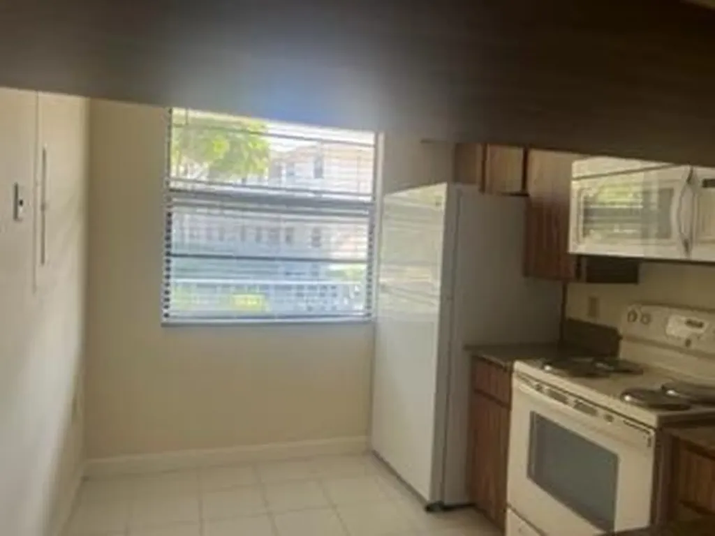 3640 Whitehall Drive West Palm Beach FL 33401