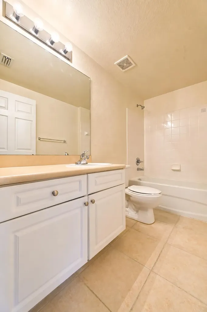 356 SE Rogers Court Stuart FL 34994