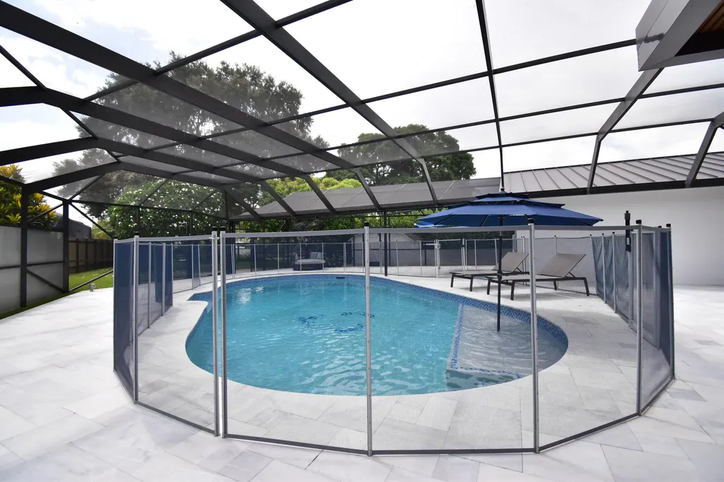 5061 SW 87th Terrace Cooper City FL 33328